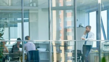 Let op: ook vastgoedsector verplicht om te renseigneren!